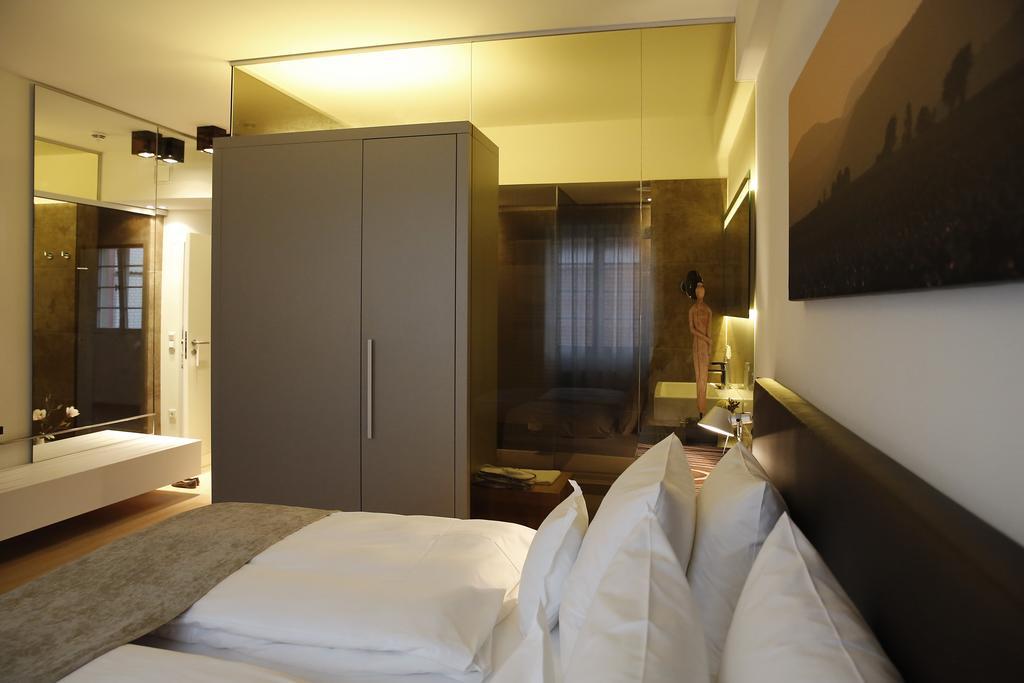 Weinhaus Henninger Hotel Kallstadt Luaran gambar